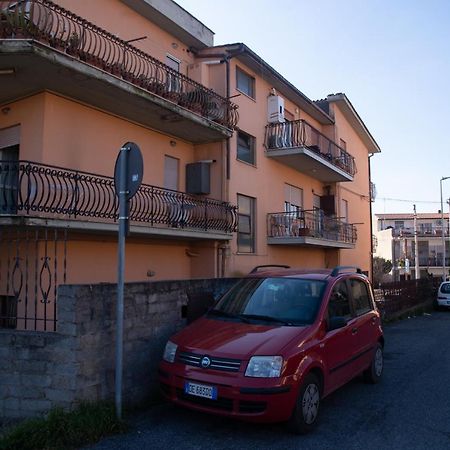 Panta Rei Apartment Mentana Bagian luar foto