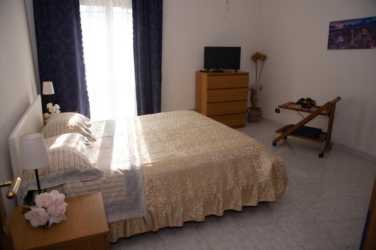 Panta Rei Apartment Mentana Bagian luar foto